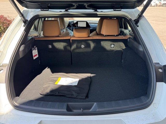 2026 Lexus UX HYBRID UX 300h PREMIUM