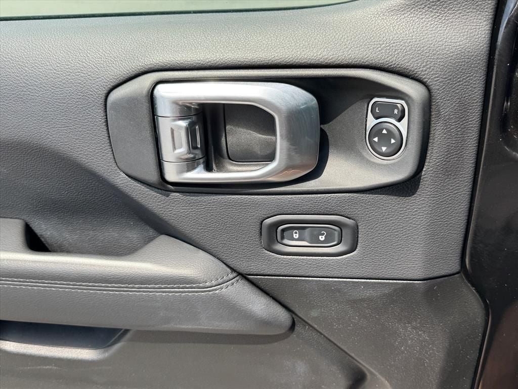 2023 Jeep Wrangler Altitude