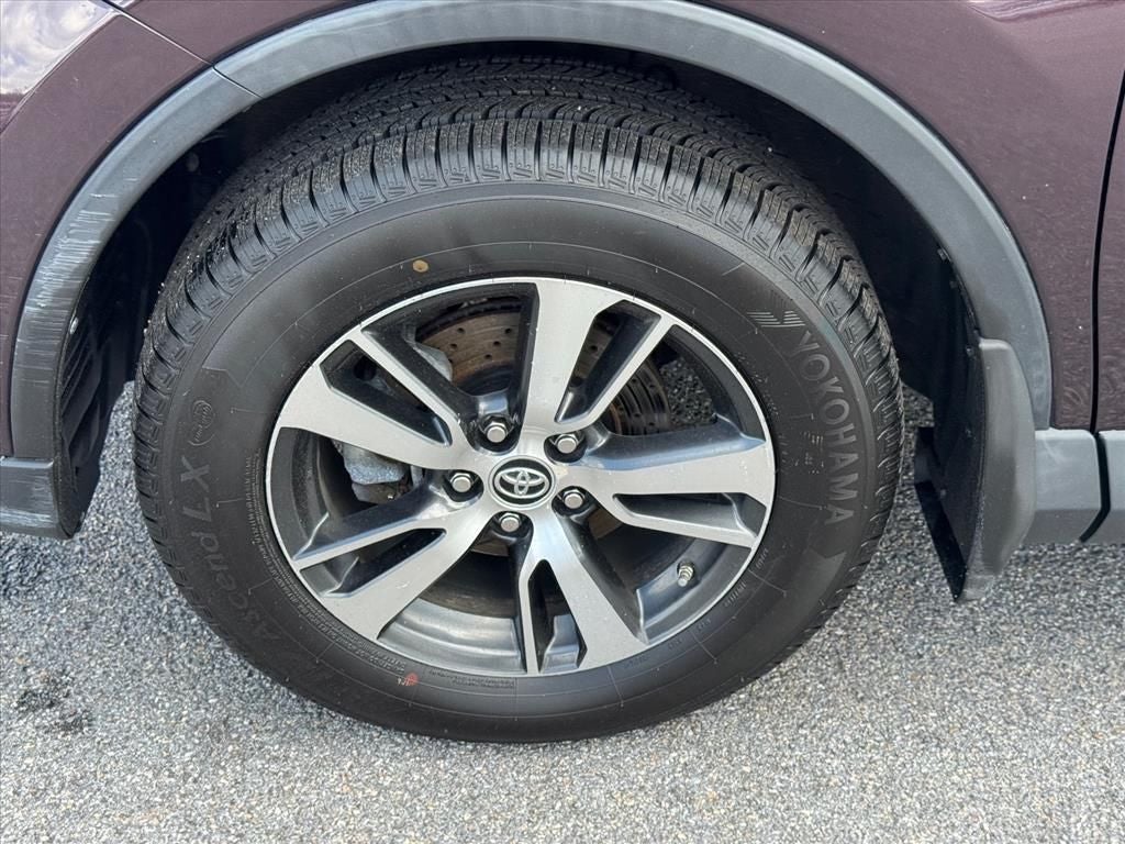 2017 Toyota RAV4 XLE