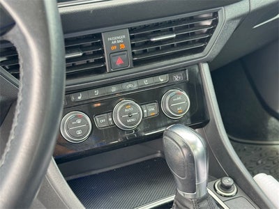 2019 Volkswagen Jetta SEL Premium