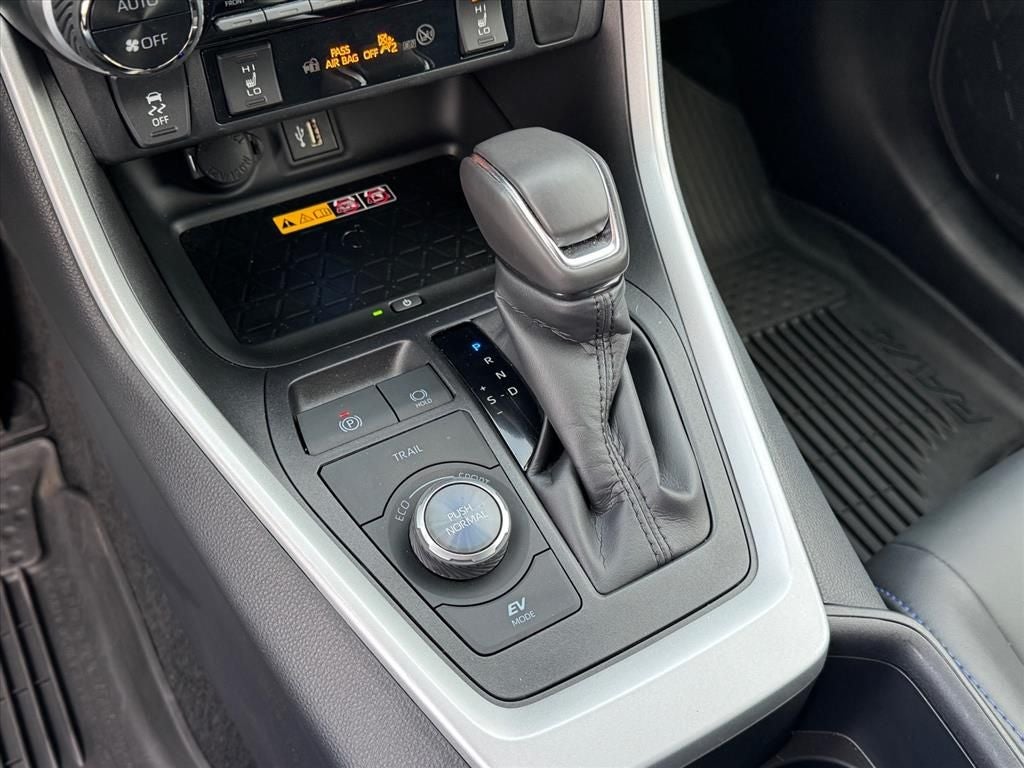 2025 Toyota RAV4 Hybrid XSE