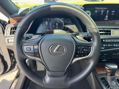2022 Lexus ES 300h