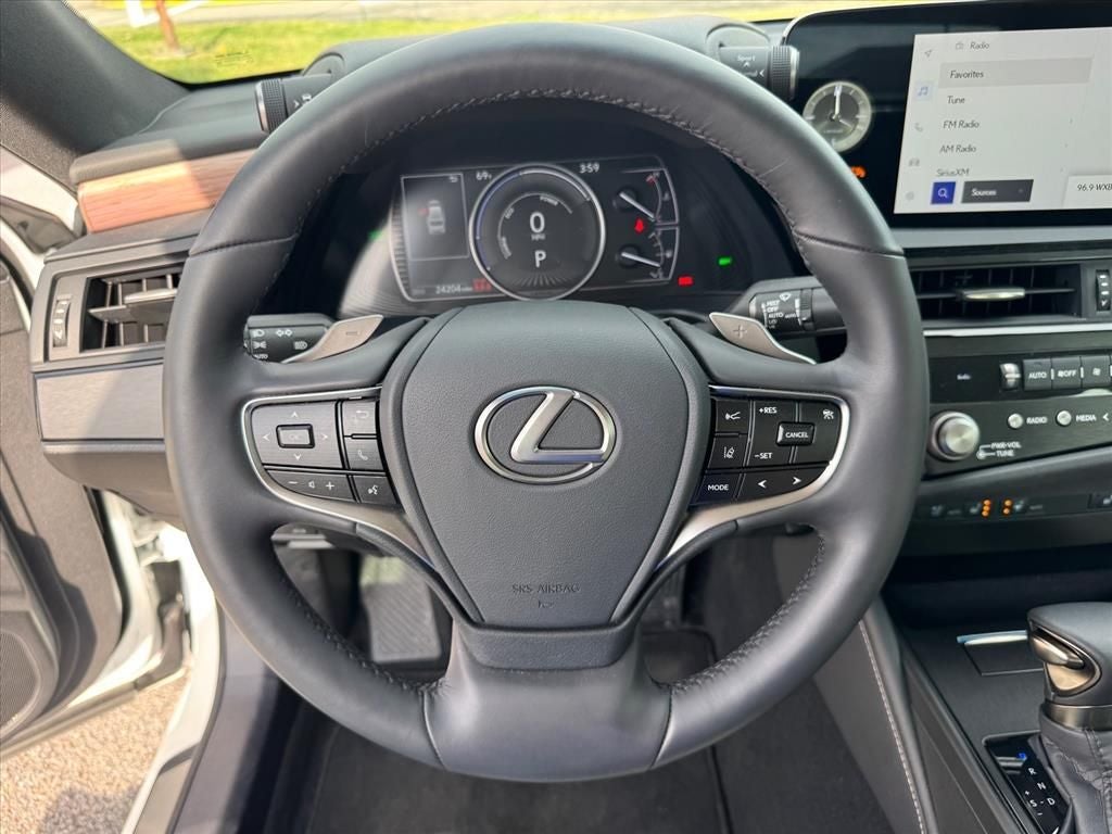 2024 Lexus ES 300h