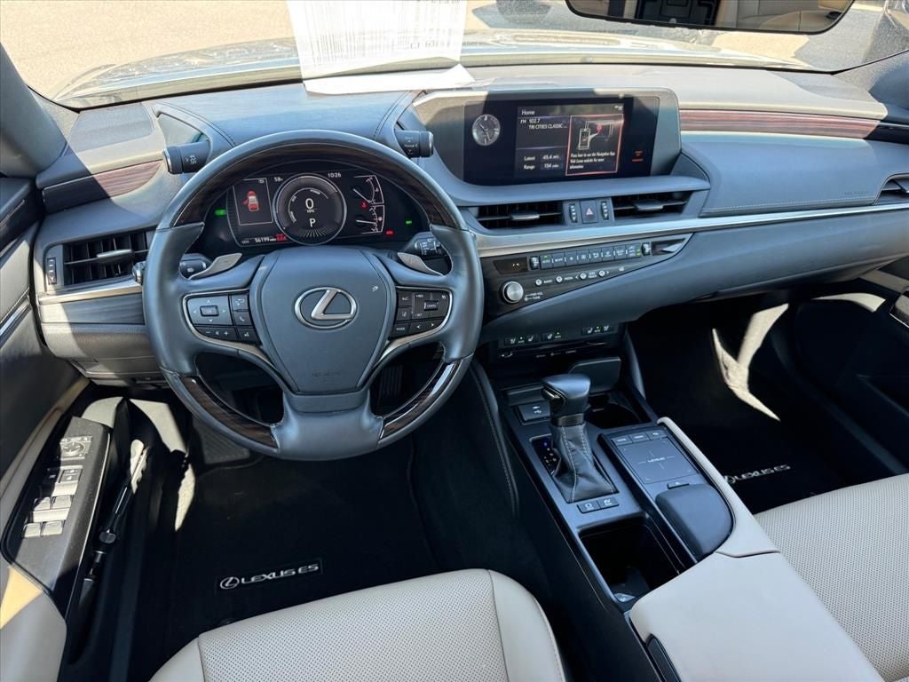 2021 Lexus ES 300h