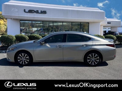 2021 Lexus ES 300h