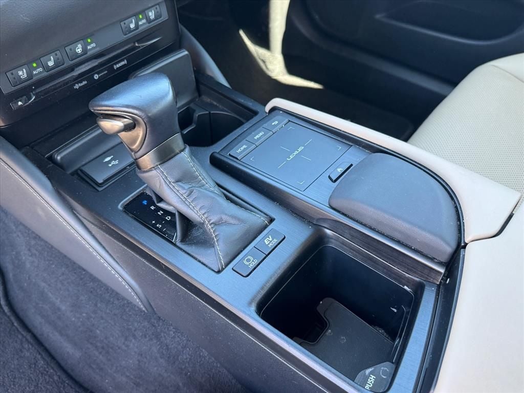 2021 Lexus ES 300h