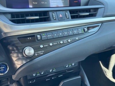 2021 Lexus ES 300h