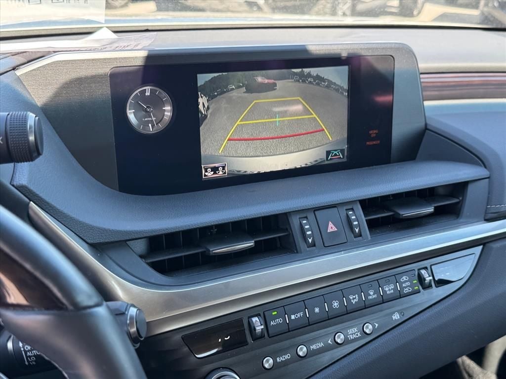 2021 Lexus ES 300h