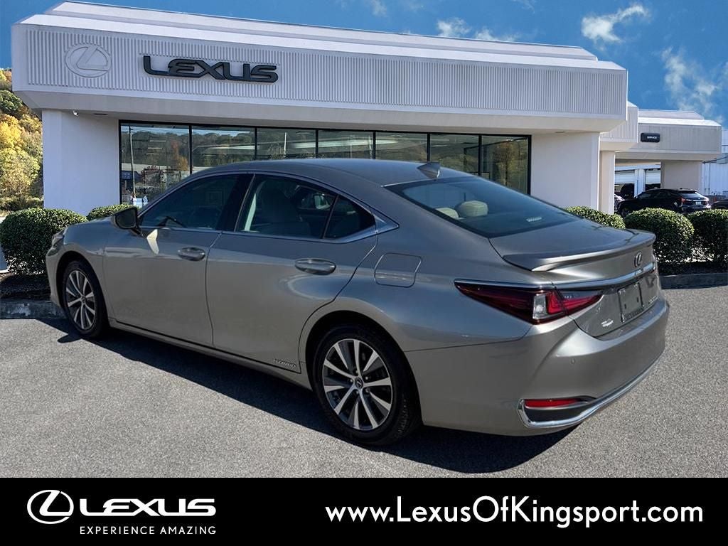 2021 Lexus ES 300h