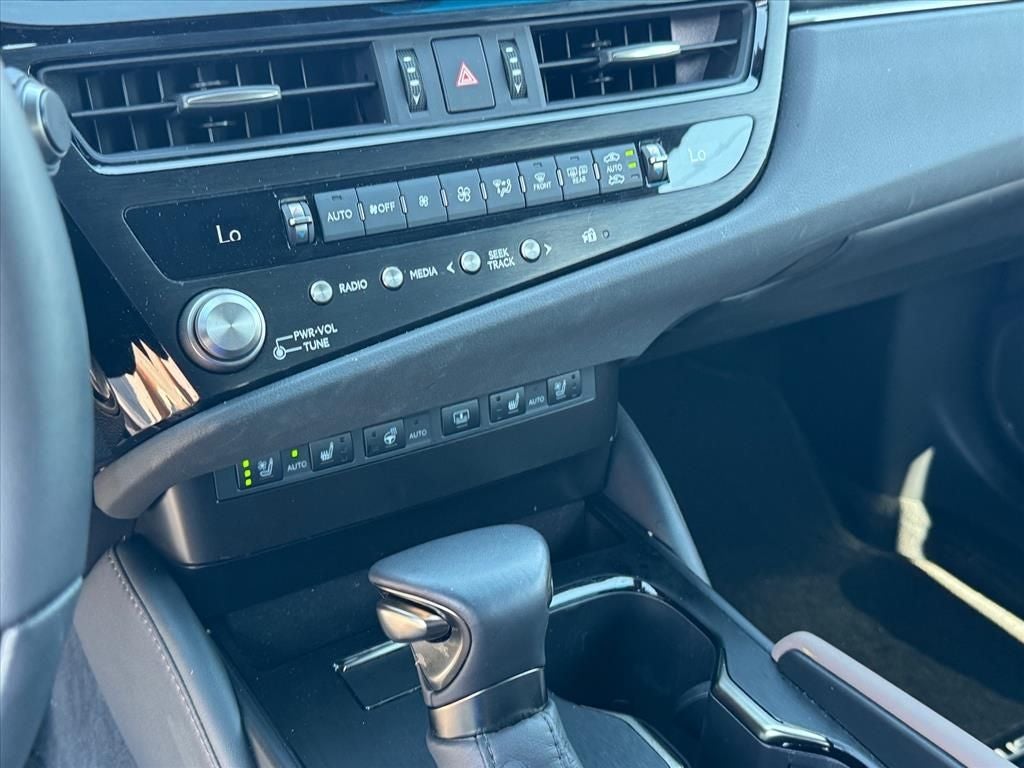 2024 Lexus ES 350 Luxury