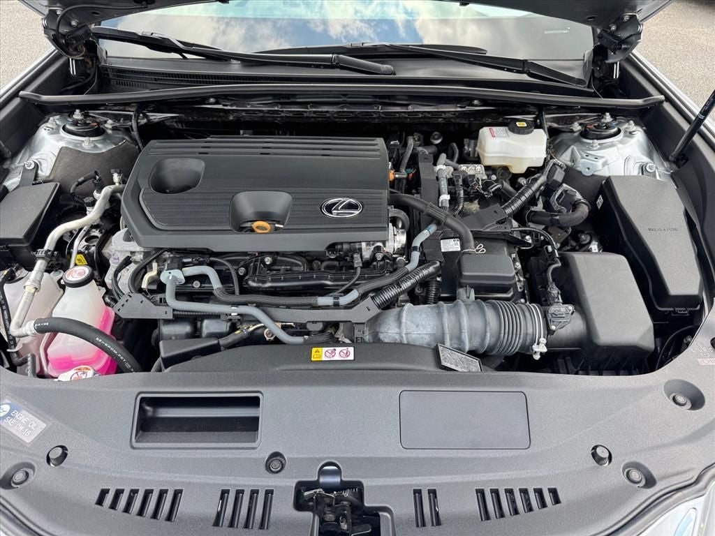 2024 Lexus ES 300h Ultra Luxury