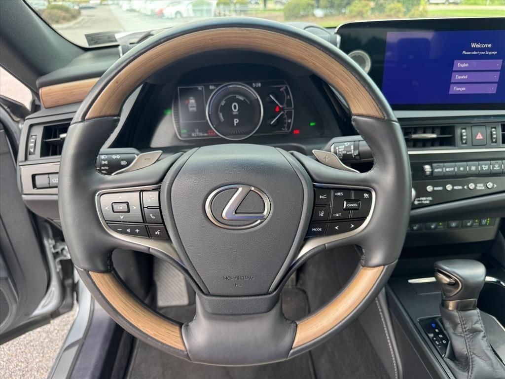 2024 Lexus ES 300h Ultra Luxury