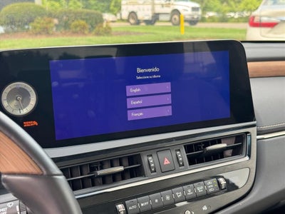 2024 Lexus ES 300h Ultra Luxury
