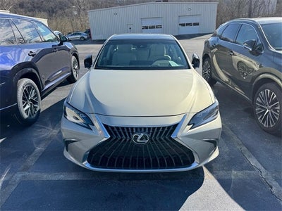 2025 Lexus ES 350 Ultra Luxury