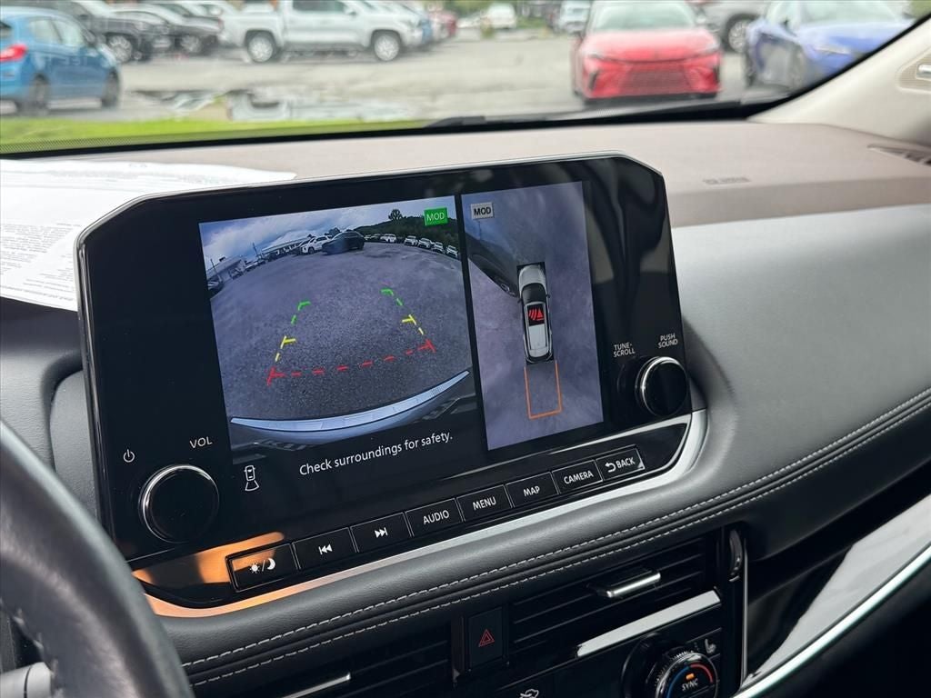 2023 Nissan Rogue SL