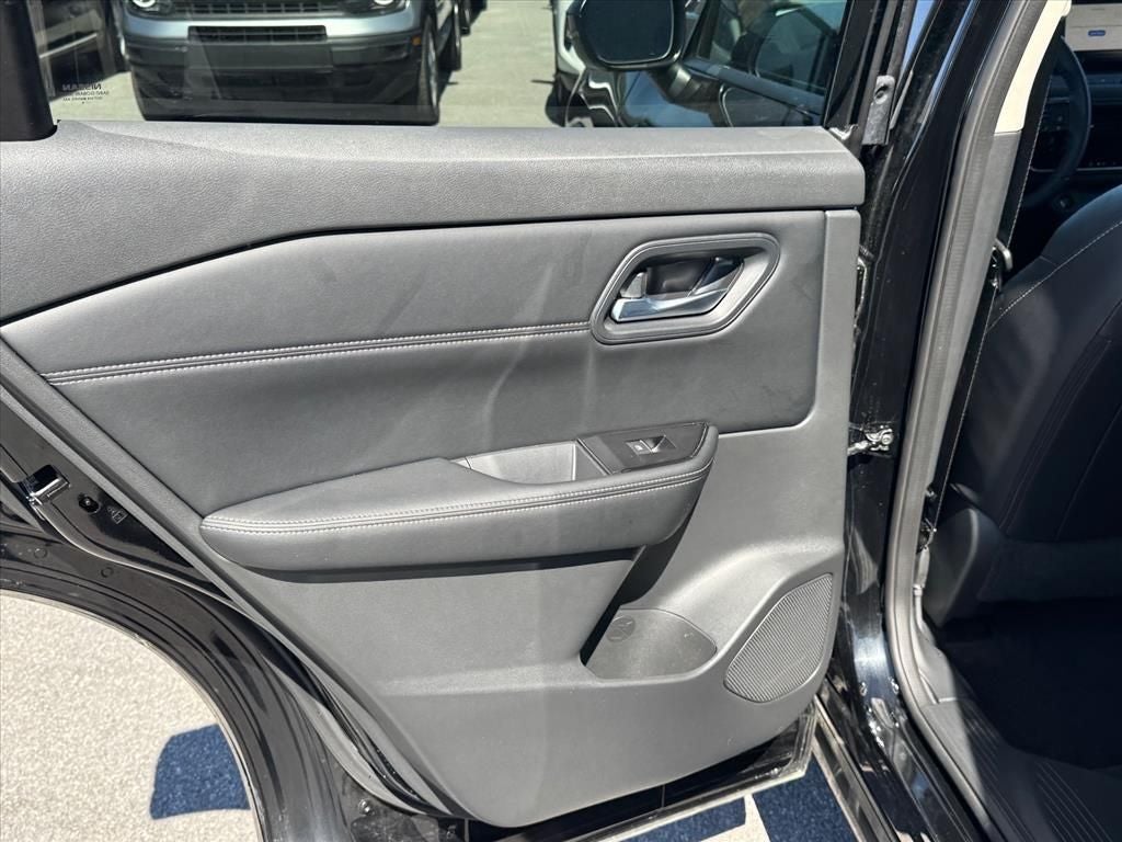 2024 Nissan Rogue SL