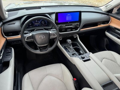 2024 Toyota Grand Highlander Base