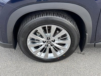 2024 Toyota Grand Highlander Base