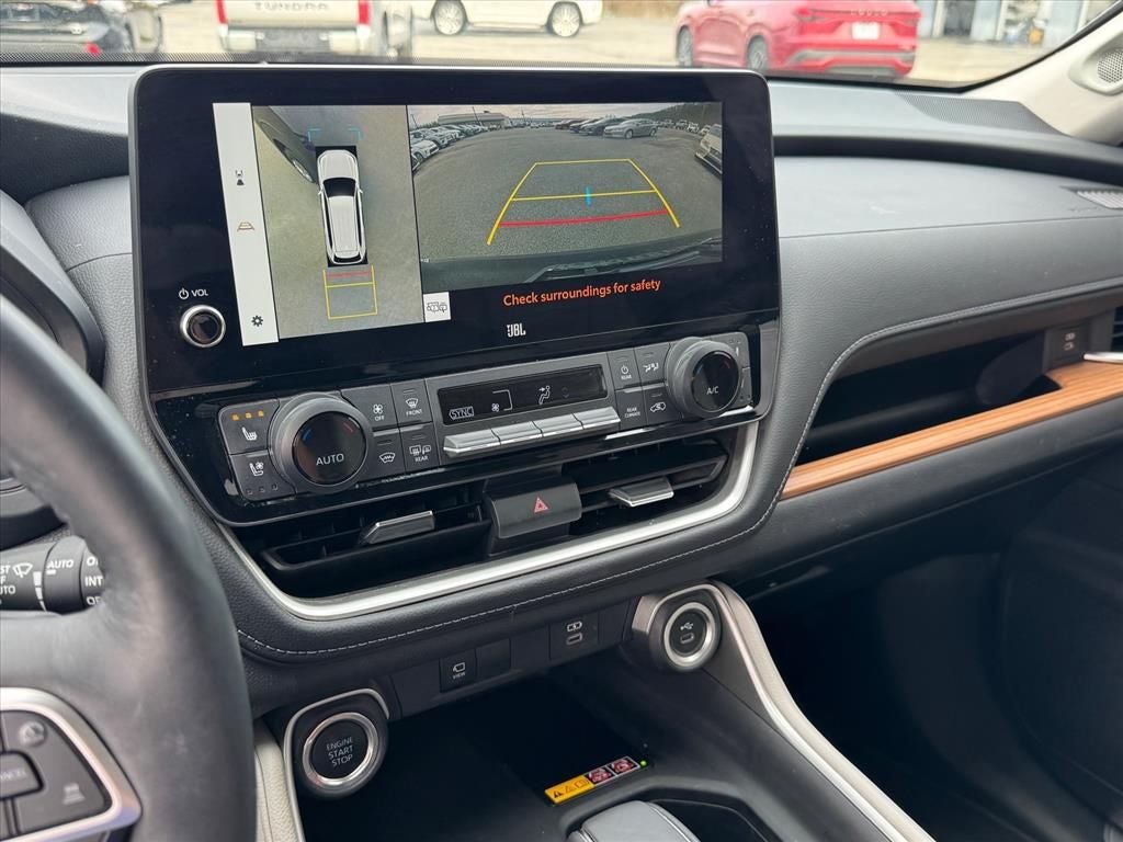 2024 Toyota Grand Highlander Base