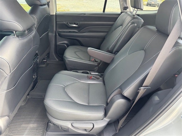 2024 Toyota Grand Highlander Hybrid Base