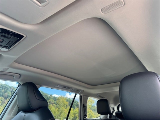 2024 Toyota Grand Highlander Hybrid Base