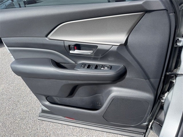 2024 Toyota Grand Highlander Hybrid Base