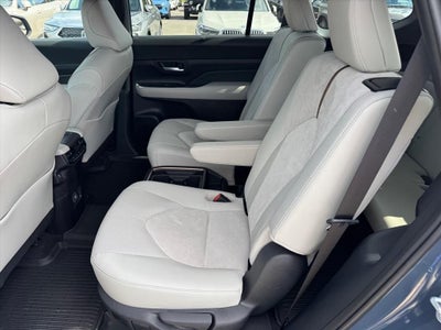 2026 Toyota Grand Highlander Hybrid MAX Platinum