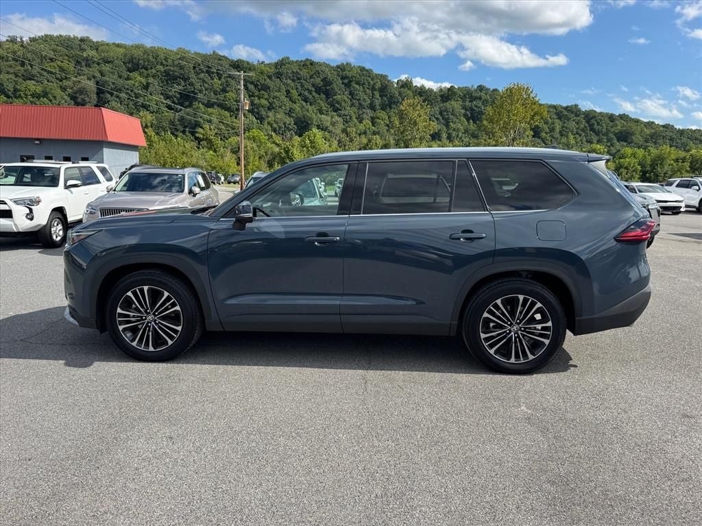 2026 Toyota Grand Highlander Hybrid MAX Platinum