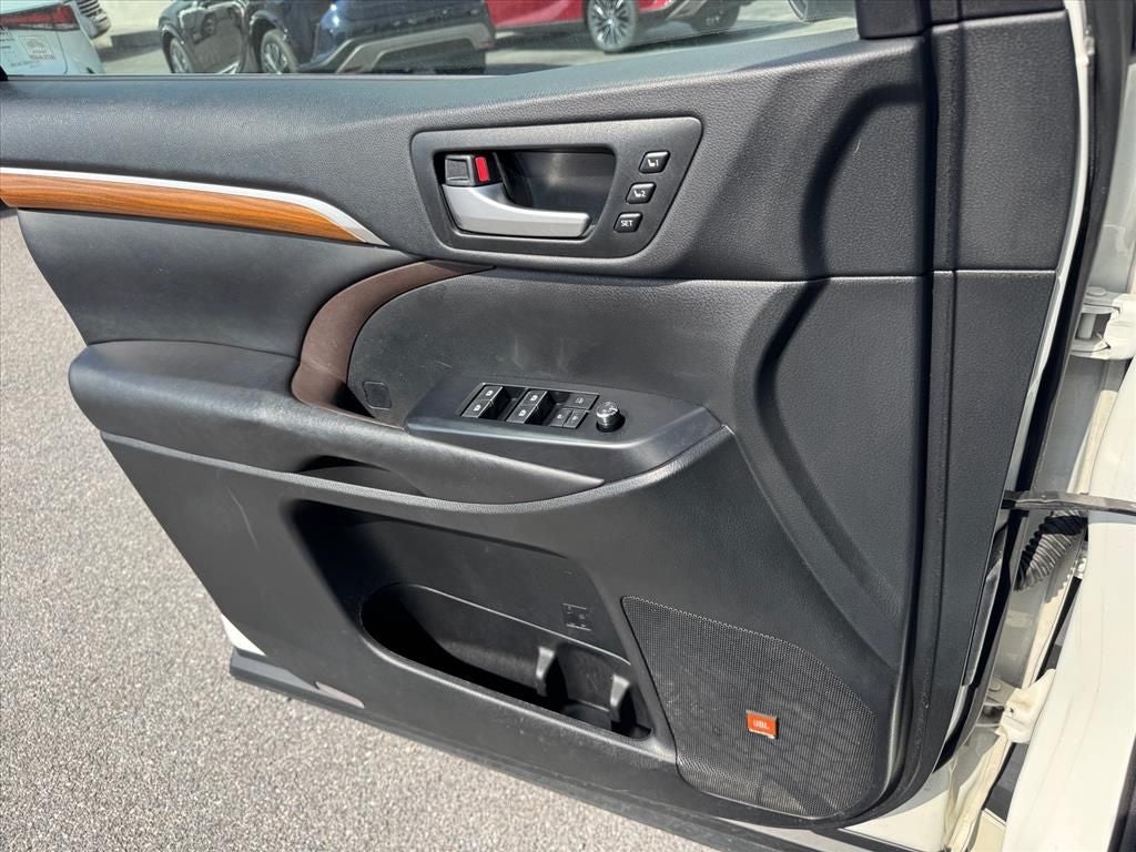 2017 Toyota Highlander Limited