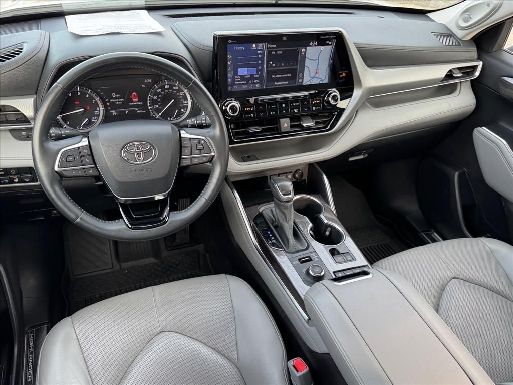 2021 Toyota Highlander Platinum