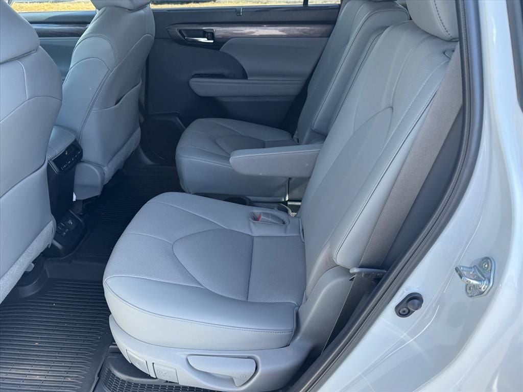 2023 Toyota Highlander Hybrid Limited