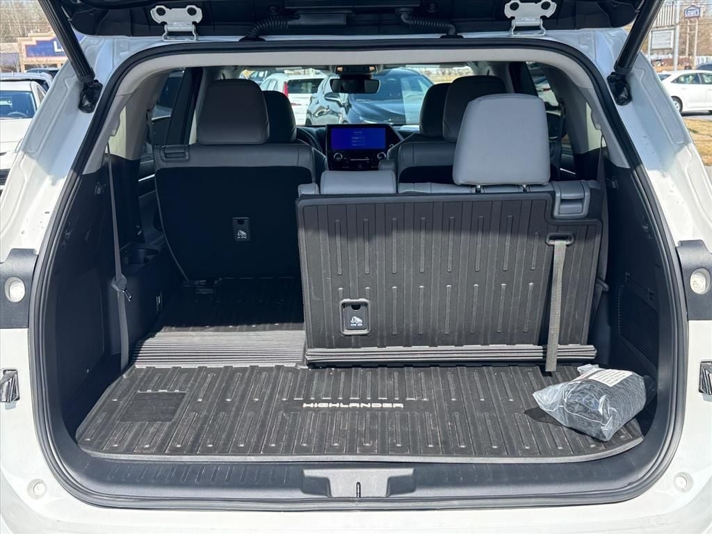 2023 Toyota Highlander Hybrid Limited