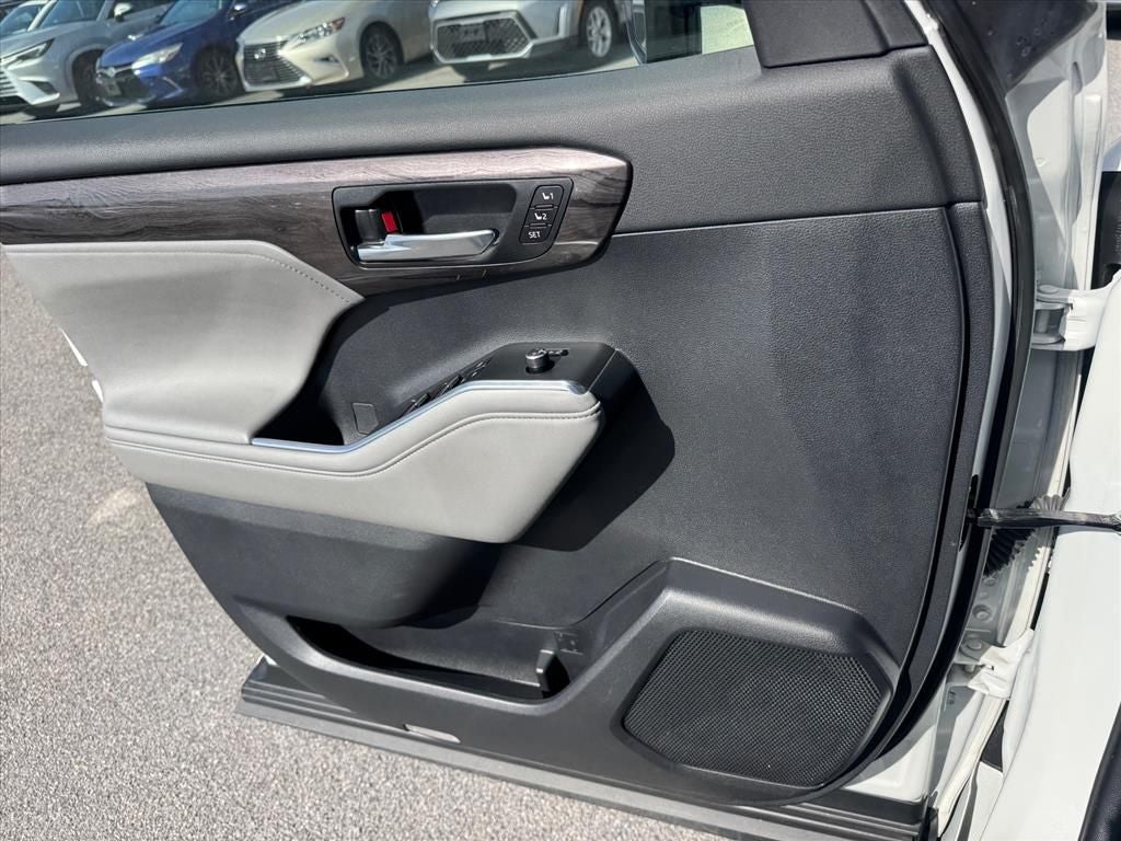 2023 Toyota Highlander Hybrid Limited