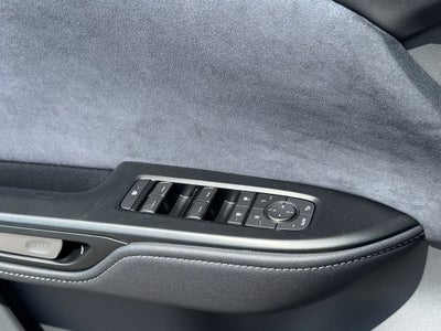 2023 Lexus RZ 450e Luxury