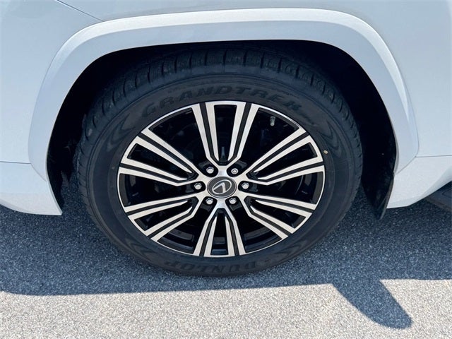 2023 Lexus LX 600 Luxury