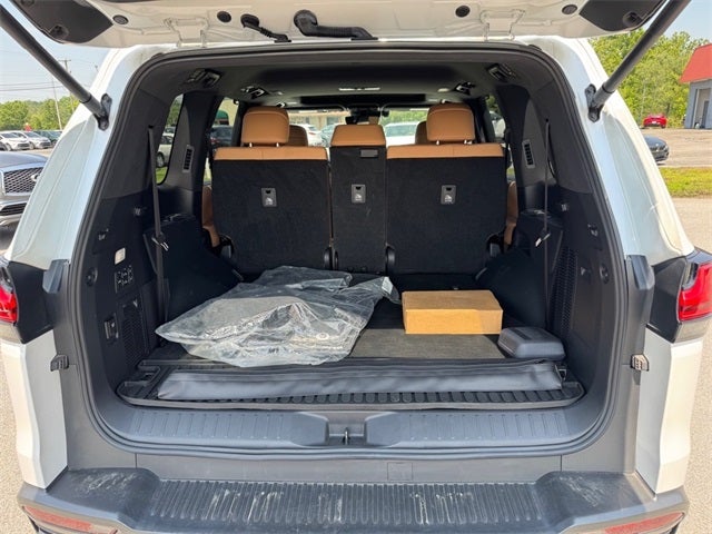 2023 Lexus LX 600 Luxury