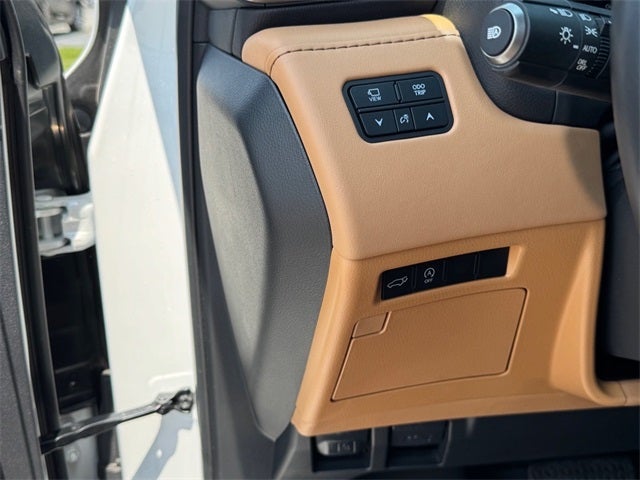 2023 Lexus LX 600 Luxury