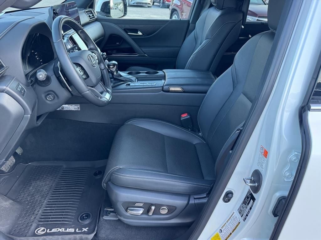 2023 Lexus LX 600 Luxury