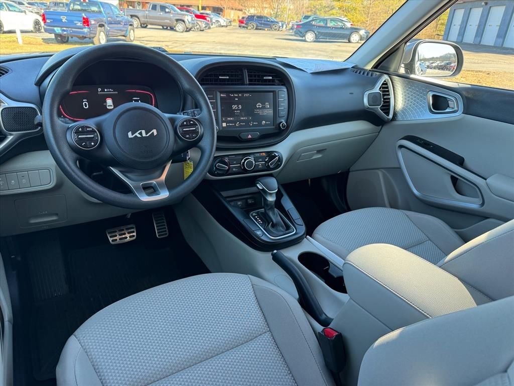 2025 Kia Soul LX