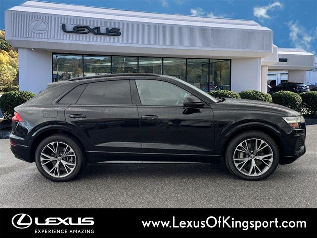 2021 Audi Q8 55 Premium quattro