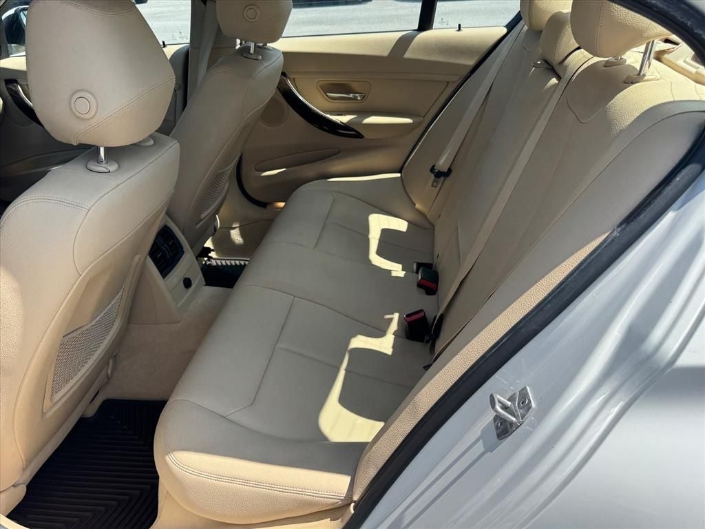 2015 BMW 3 Series 320i