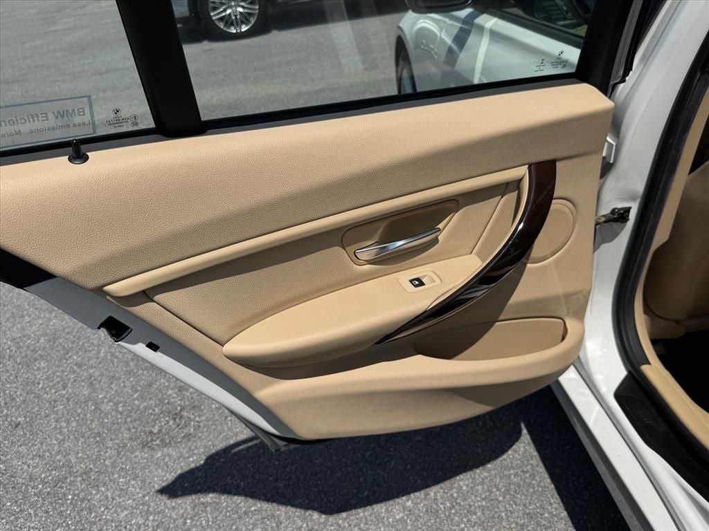 2015 BMW 3 Series 320i