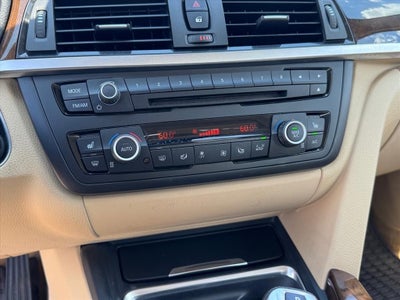 2015 BMW 3 Series 320i