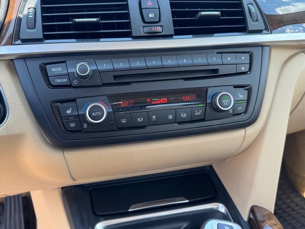 2015 BMW 3 Series 320i