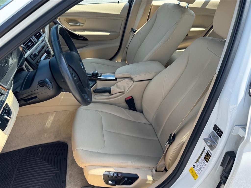 2015 BMW 3 Series 320i