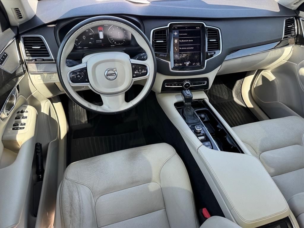 2018 Volvo XC90 T6 Momentum