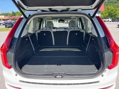 2018 Volvo XC90 T6 Momentum