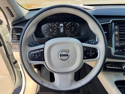 2018 Volvo XC90 T6 Momentum