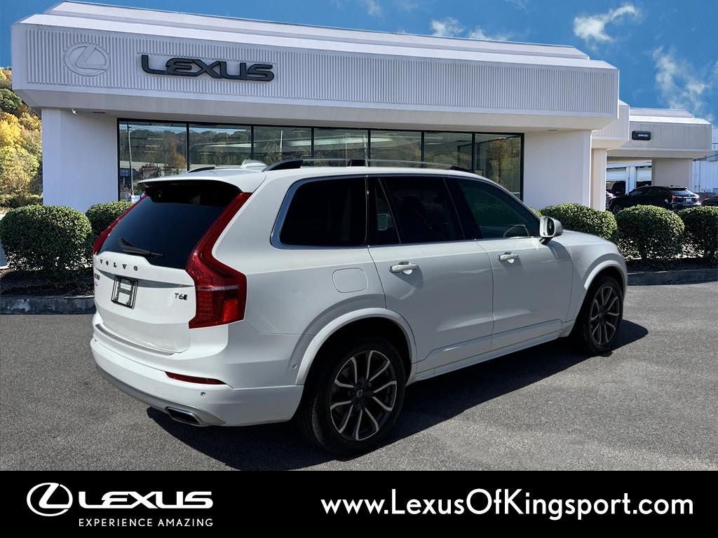 2018 Volvo XC90 T6 Momentum