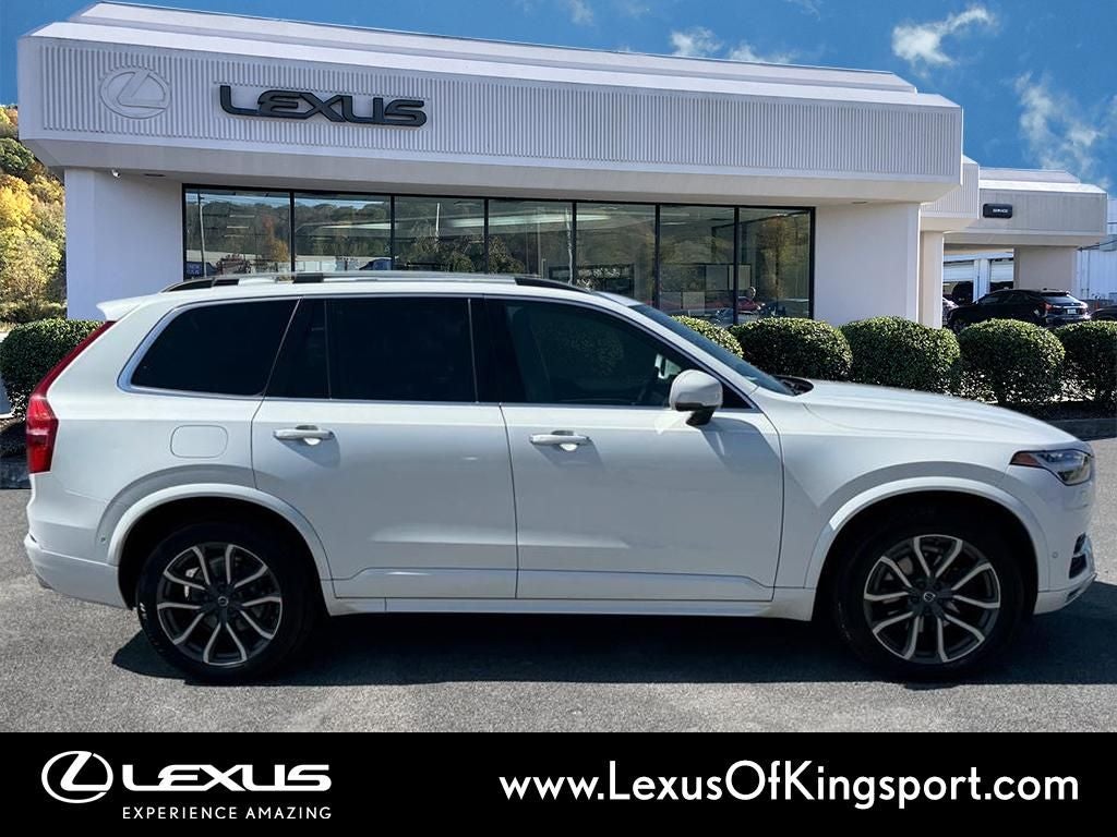 2018 Volvo XC90 T6 Momentum
